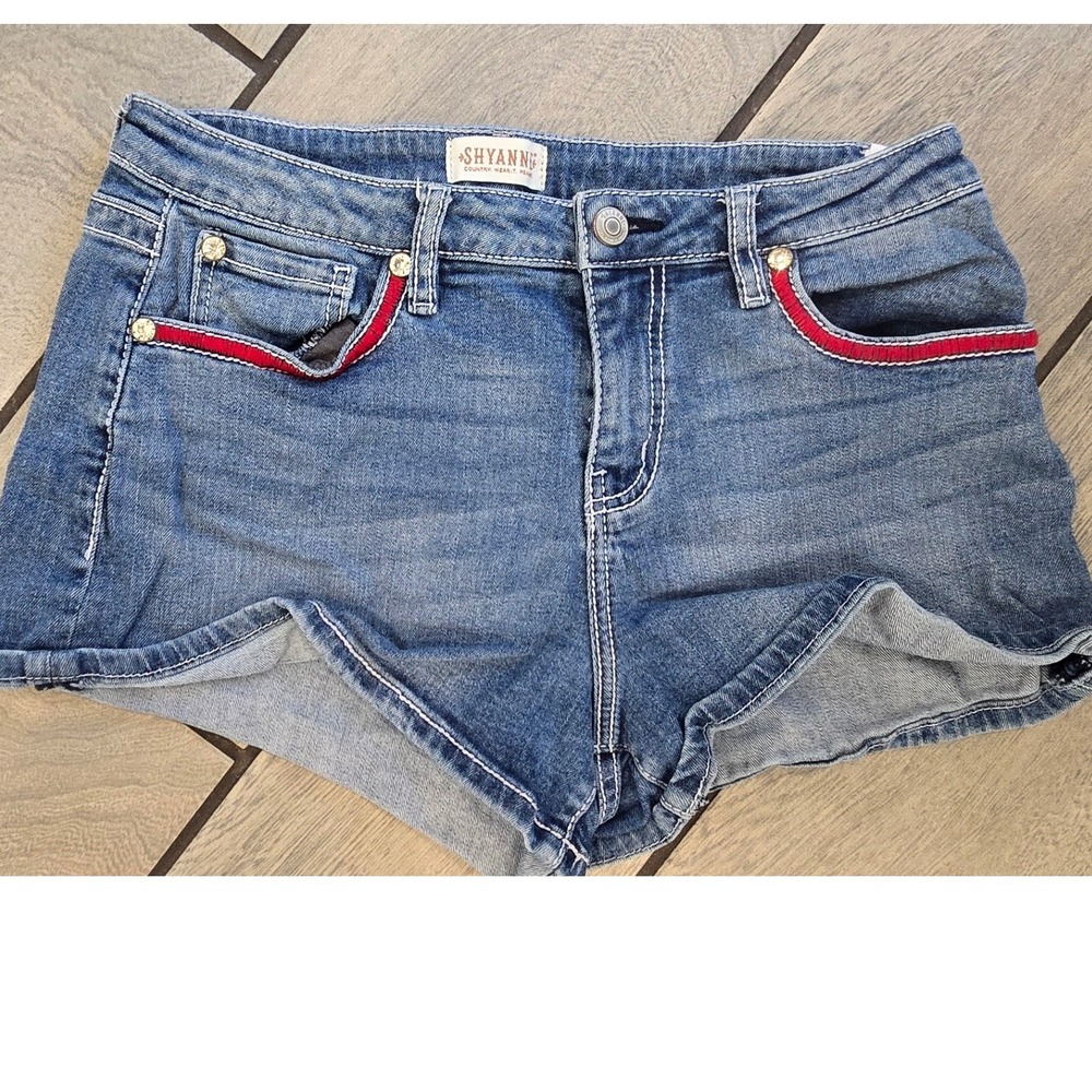 Shyanne Western Denim Shorts Medium Wash Americana Star Embroidery Size 30